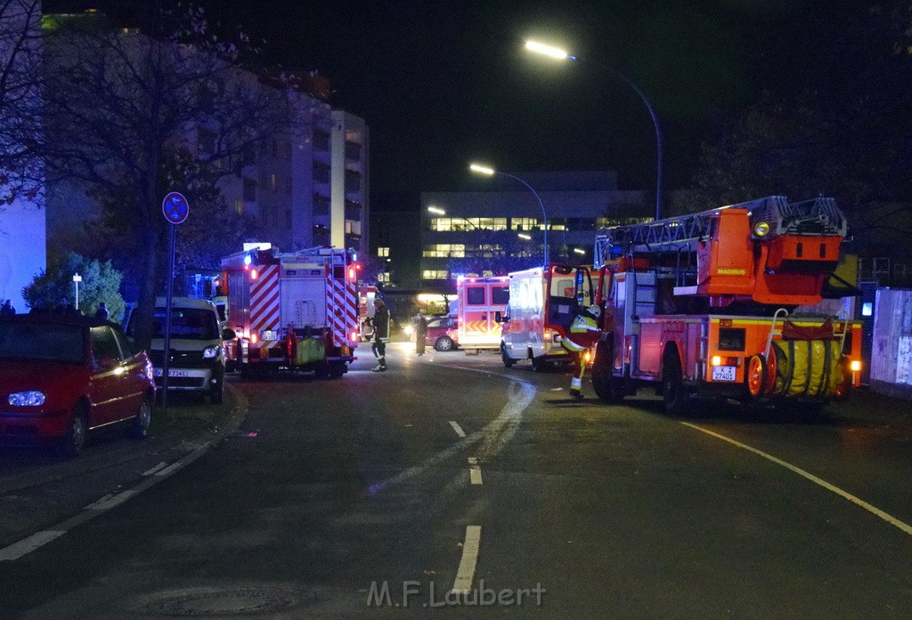 Feuer 2 Y Koeln Marienburg Raderthalguertel Mertenerstr Bonnerstr P06.JPG - Miklos Laubert